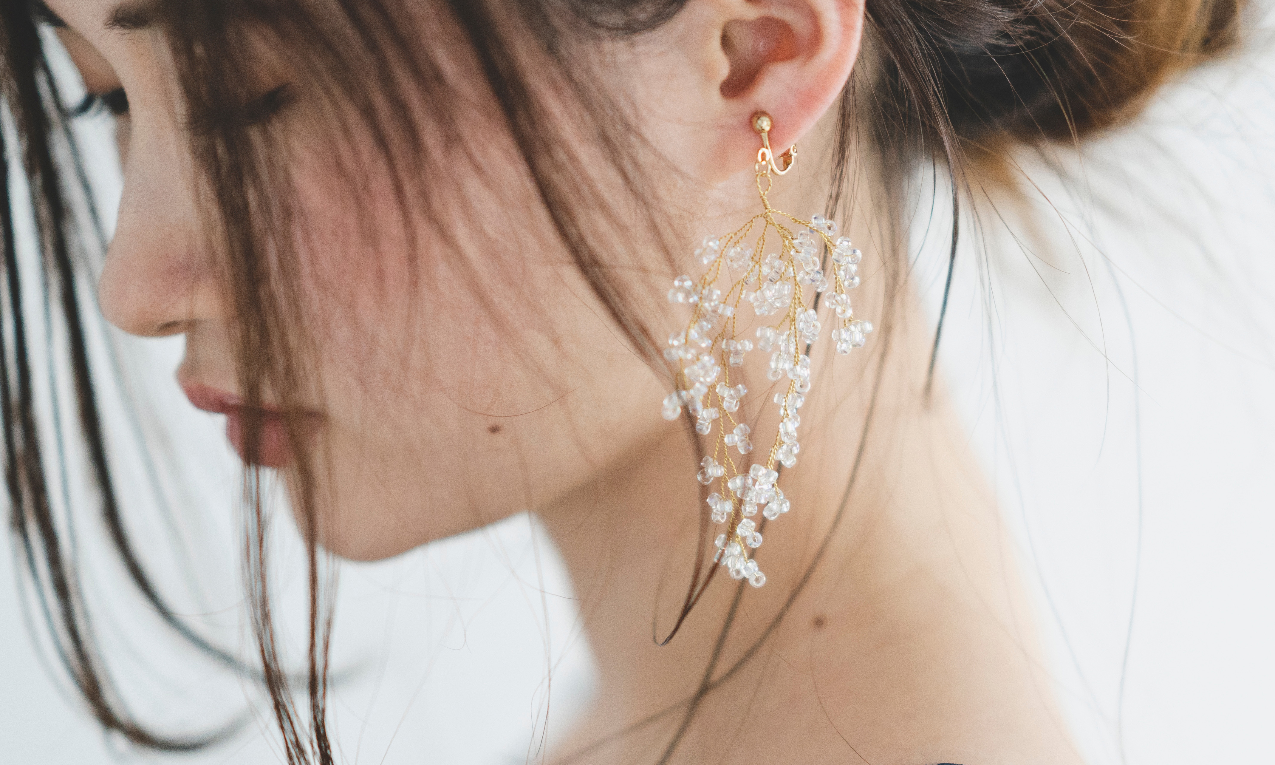 アパレルA社がGJSLと開発したジュエリーライン第一弾の売れ筋イヤリング。既存ブランドの世界観を維持しながら、既存顧客に響くデザインで爆発的に売れた商品